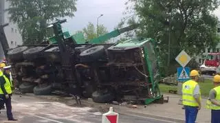 Wypadek dźwigu na Powązkowskiej / fot. Lech Marcinczak. tvnwarszawa.pl