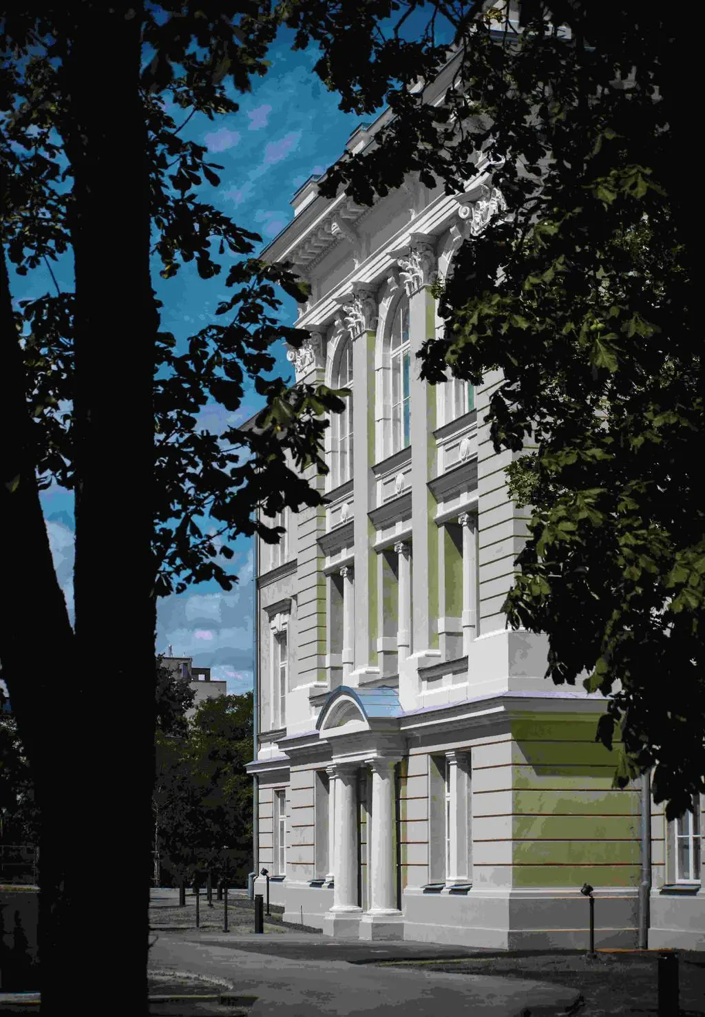 Wyremontowane budynki Sinfonii Varsovii