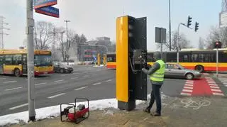 Sprawdzają fotoradar na ul. Ostrobramskiej