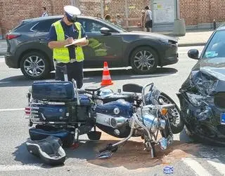 Wypadek z udziałem motocyklisty na Powązkowskiej