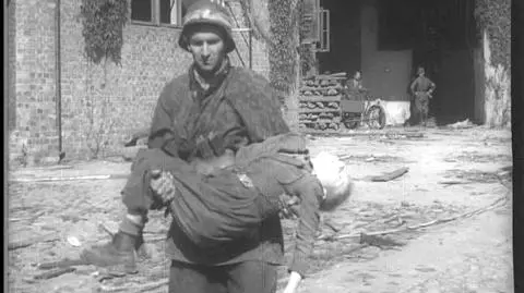 Upamiętnili bohatera "powstańczej piety". Wojtek zginął od kuli "gołębiarza"