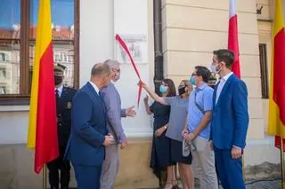 Odsłonięcie tablicy upamiętniającej Wojskowe Gubernatorstwo Warszawy