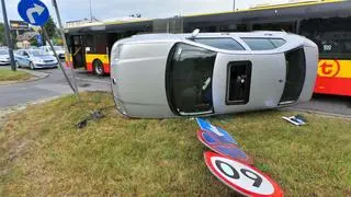 Zderzenie autobusu z samochodem