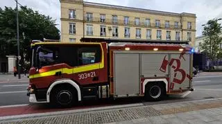 Wypadek w metrze, pociągi stanęły