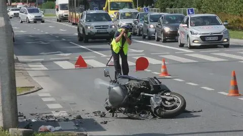 Wiózł zakupy, zderzył się ze skuterem