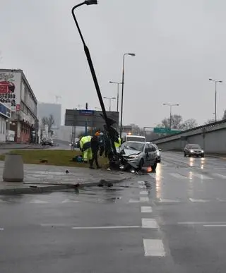 Zderzenie z udziałem pijanego kierowcy na Woli