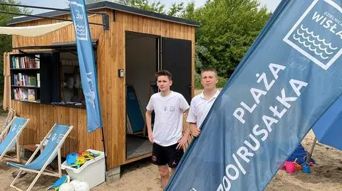 Wydadzą leżaki i piłki, podpowiedzą, gdzie się bawić. Plażowi wrócili nad Wisłę 