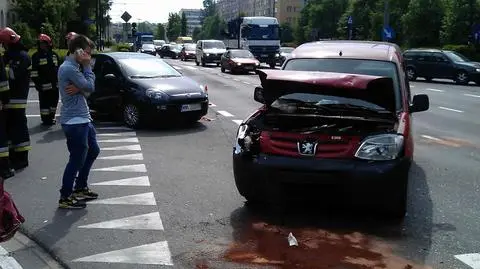 Wypadek na Kopińskiej. Dwie osoby ranne