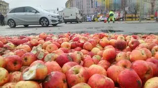 Protest rolników na Placu Zawiszy 