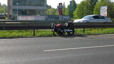 Wypadek w Markach. Motocyklista zmarł w szpitalu