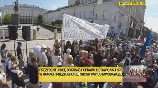 Protest na Krakowskim Przedmieściu