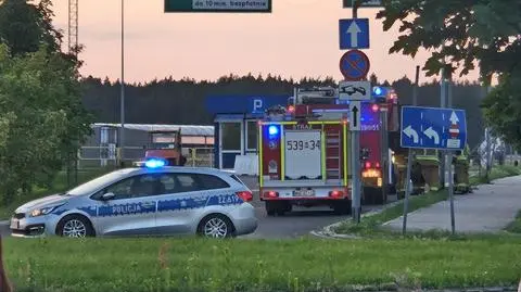 Z lotniska w Modlinie ewakuowano około 100 osób