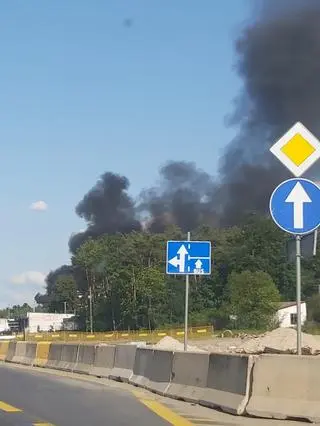 Pożar składowiska opon w Zakręcie