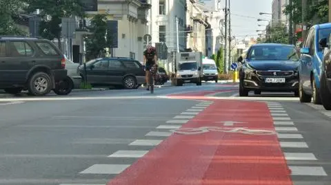 Rowerem pod prąd. Czy to bezpieczne? Liczby nie kłamią