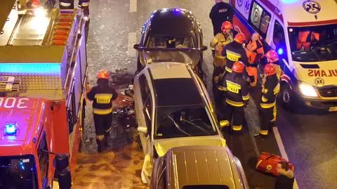 Zderzenie trzech samochodów na S8. Jedna osoba poszkodowana