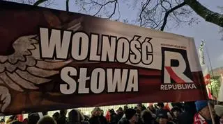 Czwartkowa demonstracja przed Sejmem