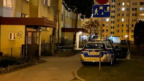 Akcja służb na Bemowie. W jednym z bloków "ujawniono ciało"