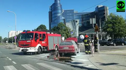 Pożar samochodu na Woronicza