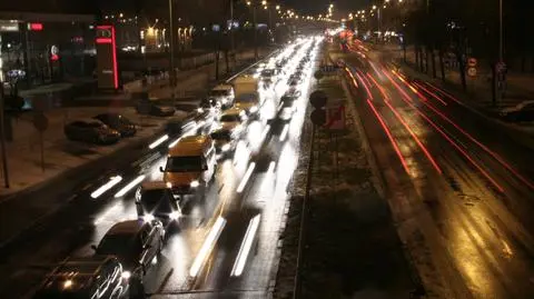170 solarek zabezpieczało ulice. W nocy może być "szklanka"