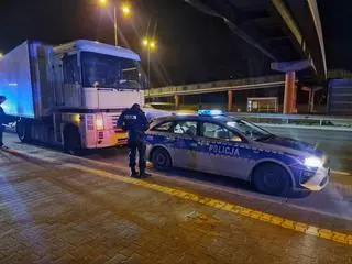 Kierowca został zatrzymany w alei Prymasa Tysiąclecia