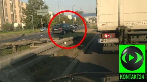 Jechał pod prąd, omijał korek