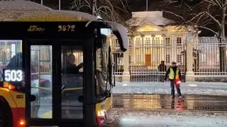 Trudna sytuacja dla autobusów na Belwederskiej 