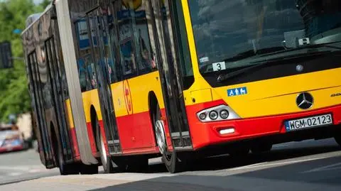 Będzie nauka hybrydowa, wracają linie szkolne