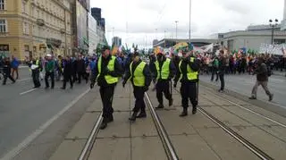 Blokują Aleje Jerozolimskie