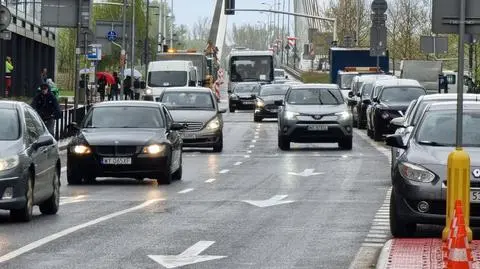 Zamkną wjazd na most Świętokrzyski po praskiej stronie, zwężą Żwirki i Wigury 