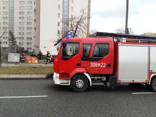 Pożar samochodów na Umińskiego