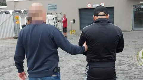 "Administrator" w okradzionym mieszkaniu zgubił paragon. Tak dotarli do niego i jego wspólników