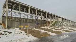 Szklane wiaty przy Stadionie Narodowym 