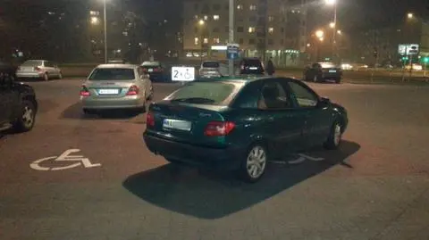"Mistrz" parkowania na miejscu dla niepełnosprawnych