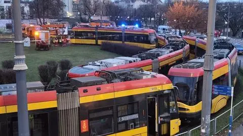 Tramwaj wykoleił się na pętli Gocławek. Utrudnienia