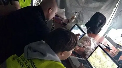 "Strefa szczególnej ostrożności". Fundacja na tropie pytona