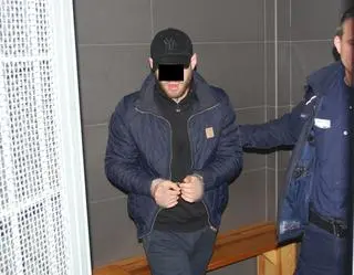 Policjanci zatrzymali dwóch mężczyzn - 28- i 36-latka podejrzanych o kradzież puszek WOŚP