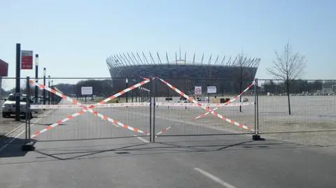 09.04 | Kierowcy od poniedziałku nie mogą korzystać z terenów przyległych do parkingu "Parkuj i Jedź" Warszawa Stadion. Powodem jest zbliżający się maraton