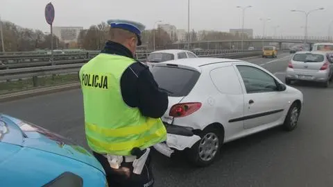 Trzy samochody zderzyły się na Siekierkowskiej