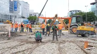 "Walczą" z wyrwą na Towarowej