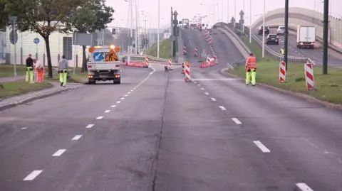 Modlińska znów szeroka i z nową nawierzchnią