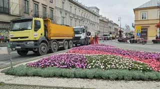 Prace drogowców na Nowym Świecie