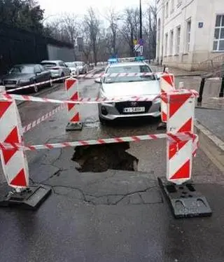 Dziura na ulicy Wałowej