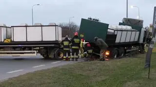 Ciężarówka zablokowała Przyczółkową