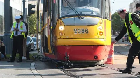 Wypadek na Mokotowie. Rowerzystka potrącona przez tramwaj