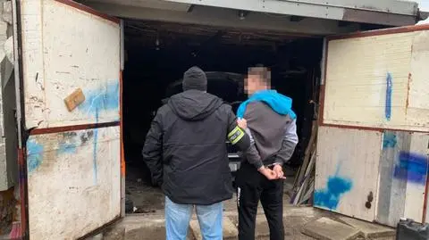W ich garażu znaleźli skradzione kilka godzin wcześniej auto. Małżeństwo było bardzo zaskoczone