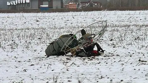 Tragiczny wypadek pod Warszawą: zginął paralotniarz