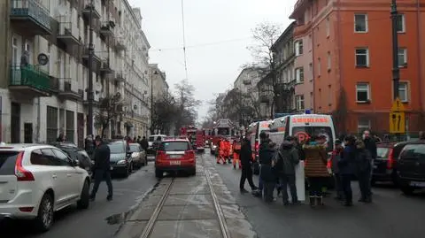 Pożar w mieszkaniu, zawaliła się ściana. "Dzieci były przerażone"