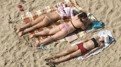 Warszawa plażuje. Nad Wisłą już lato