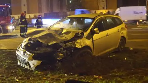 Dwie osoby ranne w wypadku. Tuż obok inne zderzenie. "Kierowca oddalił się"