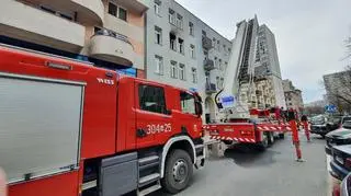 Pożar w bloku na Woli